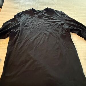 CRZ YOGA Men's Black Long Sleeve Tee